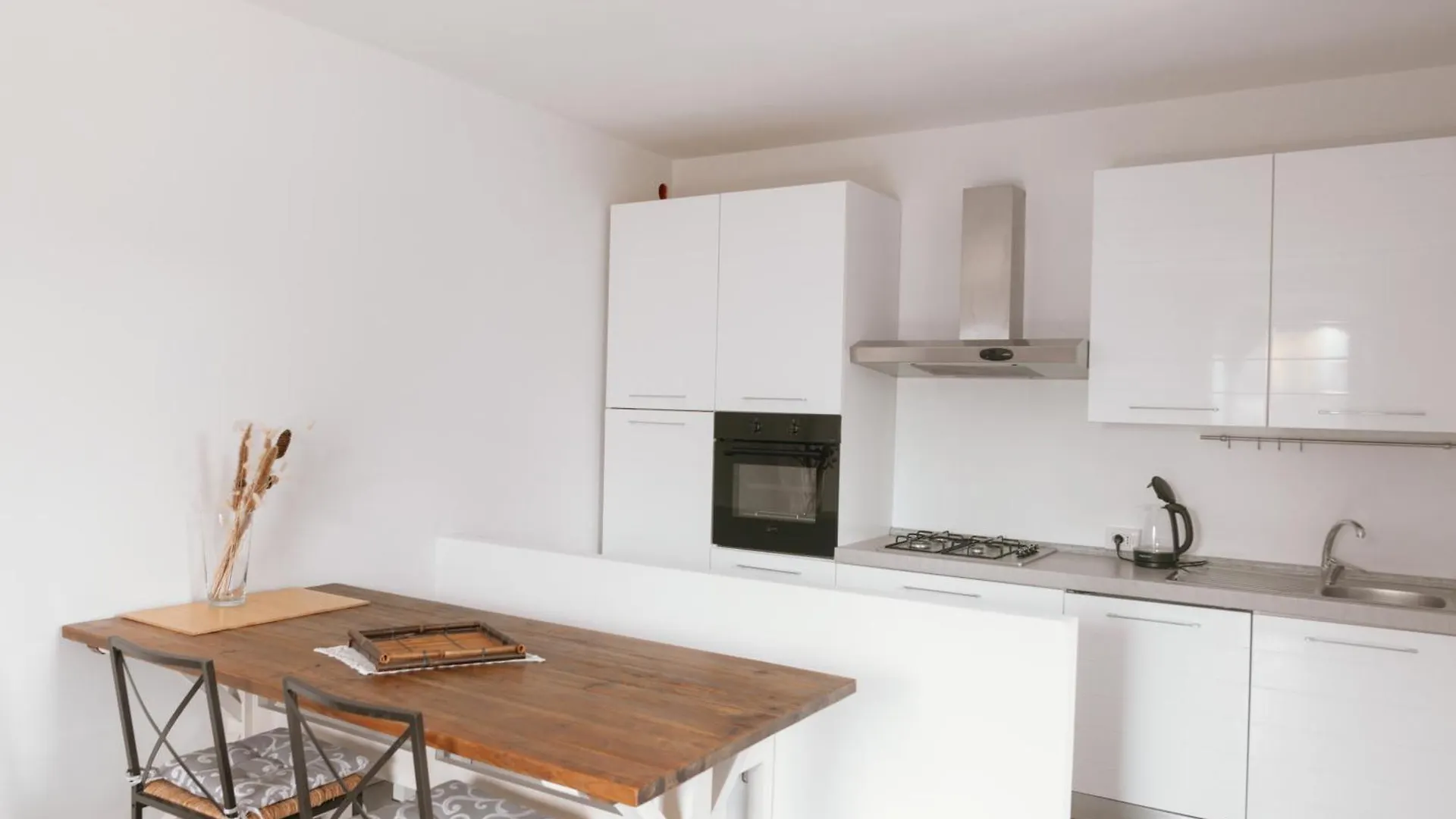 Daire Griante Suites Cadenabbia