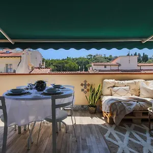 - Magic House Apartment Florence